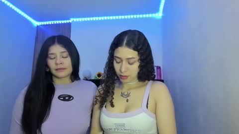 Snapshot of alice_martinez_ chatting on February 26, 8:11 pm alice and amber online show from February 26, 8:11 pm