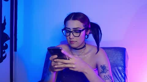      online show from March 11, 1:44 am