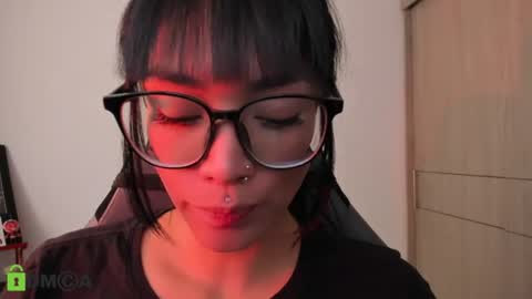 Snapshot of alice_rausing chatting on July 8, 2:21 pm ONLINE - GMT-5 MON TO FRI online show from July 8, 2:21 pm