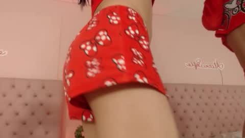 Snapshot of alice_sofia chatting on November 27, 10:01 pm Sofia online show from November 27, 10:01 pm