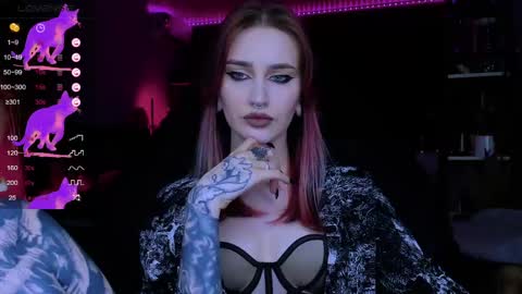 Snapshot of alice_specter chatting on April 22, 6:31 pm Alice online show from April 22, 6:31 pm