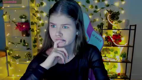 Alice online show from February 13, 6:48 pm