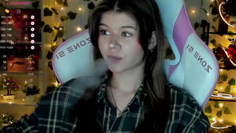 Alice online show from April 23, 7:16 pm