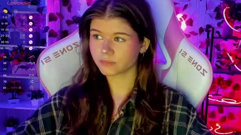 Alice online show from April 28, 7:08 pm