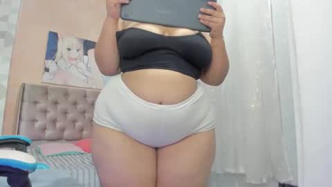 Snapshot of alice_vince chatting on April 28, 7:52 pm Alice online show from April 28, 7:52 pm