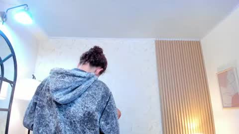 Alice and Asia online show from April 9, 7:30 pm