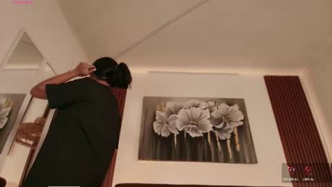 Snapshot of aliceblaker_ chatting on April 28, 3:44 am aliceblaker_ online show from April 28, 3:44 am