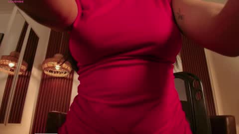 Snapshot of aliceblaker_ chatting on May 10, 3:55 am aliceblaker_ online show from May 10, 3:55 am