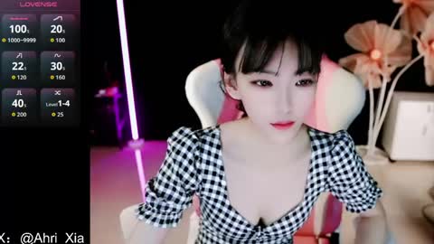 Alice online show from May 15, 10:22 am
