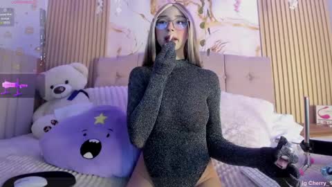  Aliice online show from March 25, 11:11 pm