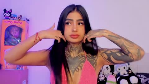 Alice  online show from April 1, 5:32 pm