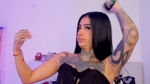 Alice  online show from April 26, 4:37 pm