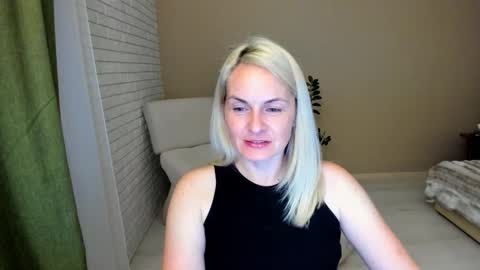 Snapshot of alicee__grace chatting on September 21, 7:48 pm Alicee online show from September 21, 7:48 pm