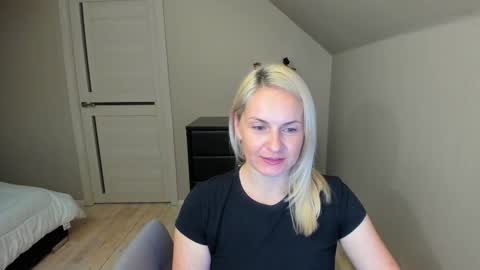 Snapshot of alicee__grace chatting on September 29, 9:08 pm Alicee online show from September 29, 9:08 pm