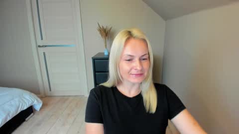 Snapshot of alicee__grace chatting on October 20, 8:48 am Alicee online show from October 20, 8:48 am