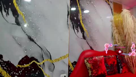 Snapshot of alicee_mature chatting on July 13, 3:31 am alicee online show from July 13, 3:31 am