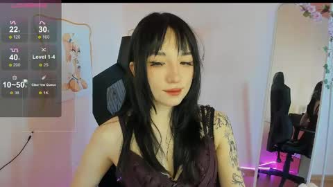 Snapshot of aliceeinwonderlanddd chatting on April 25, 2:14 am Alice online show from April 25, 2:14 am