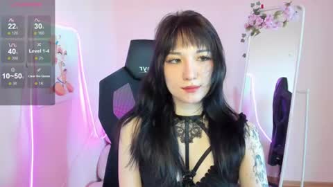 Snapshot of aliceeinwonderlanddd chatting on June 10, 3:29 am Alice online show from June 10, 3:29 am