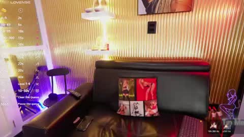 Snapshot of aliceglamour chatting on May 29, 8:18 pm Allice online show from May 29, 8:18 pm