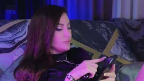 alicejameson online show from September 11, 9:04 pm