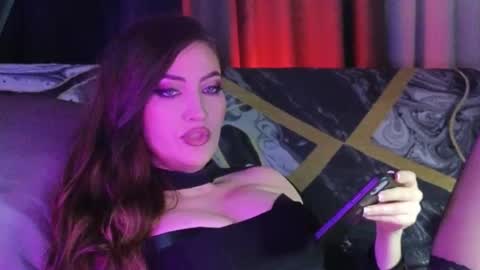 alicejameson online show from September 21, 9:05 pm