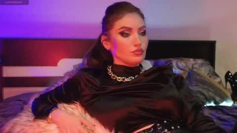 Snapshot of alicejameson chatting on June 8, 9:15 pm alicejameson online show from June 8, 9:15 pm