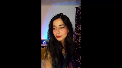 Alicekingdom online show from January 10, 1:18 am