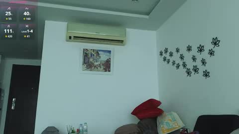 Alice  vacation  online show from April 21, 9:48 am