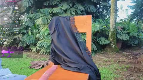 alicemrtnzz online show from October 27, 10:25 pm