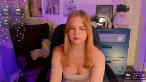 Snapshot of alicepopsy chatting on September 23, 11:24 am Alice online show from September 23, 11:24 am