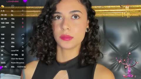 Alicestevens online show from October 23, 1:10 pm