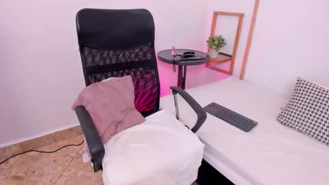 Alice online show from November 23, 4:12 am