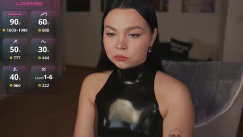 Alice online show from November 25, 1:05 am