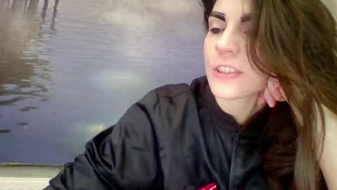 Snapshot of alicetailorrr chatting on May 6, 6:52 am AliceTailorrr online show from May 6, 6:52 am