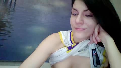 Snapshot of alicetailorrr chatting on May 12, 8:11 am AliceTailorrr online show from May 12, 8:11 am