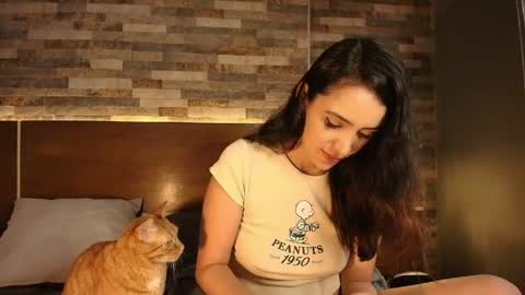 Snapshot of alicewillow chatting on May 14, 10:05 pm Alice online show from May 14, 10:05 pm