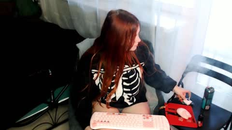 Snapshot of alicewinchesterr chatting on January 15, 9:24 am Alice online show from January 15, 9:24 am