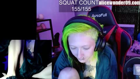 Snapshot of alicewonder52 chatting on October 20, 12:38 pm Alice online show from October 20, 12:38 pm