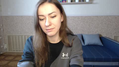 Snapshot of alicewonderful22 chatting on December 9, 11:47 am Alice online show from December 9, 11:47 am
