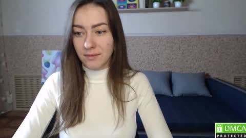 Snapshot of alicewonderful22 chatting on February 18, 1:33 pm Alice online show from February 18, 1:33 pm
