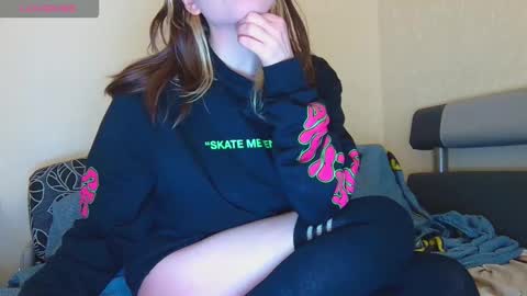 AliceWoolfy online show from October 15, 12:44 am