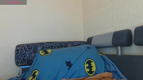 AliceWoolfy online show from April 8, 8:42 pm