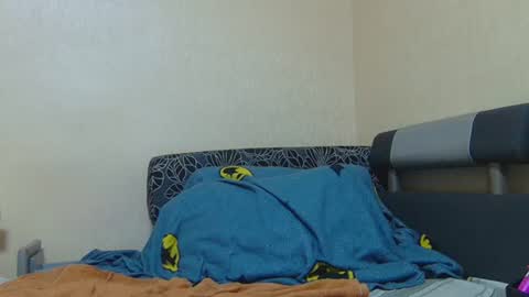 Snapshot of alicewoolfy chatting on July 25, 7:44 pm AliceWoolfy online show from July 25, 7:44 pm
