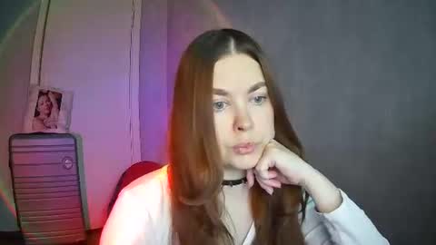 Snapshot of alicexfresh chatting on June 1, 9:22 am AlicexFresh online show from June 1, 9:22 am