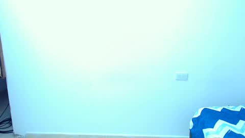 Snapshot of alicia_and_brandon chatting on January 31, 11:35 pm CATALINA Y ANDRES online show from January 31, 11:35 pm