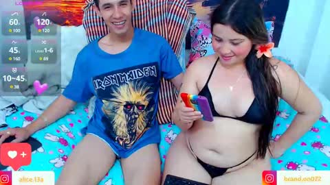 Snapshot of alicia_and_brandon chatting on February 13, 10:54 pm CATALINA Y ANDRES online show from February 13, 10:54 pm