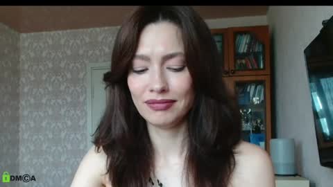 Snapshot of alicia_savory chatting on June 11, 7:28 am Alicia online show from June 11, 7:28 am