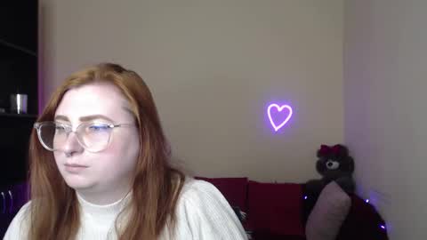 Alicia online show from April 8, 6:02 am