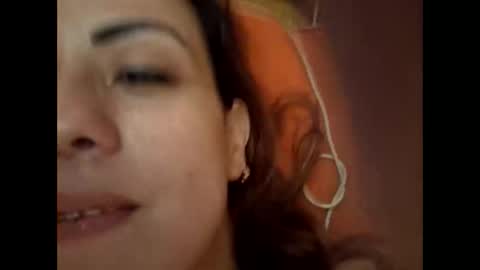aliciaalqamar online show from April 30, 3:51 pm