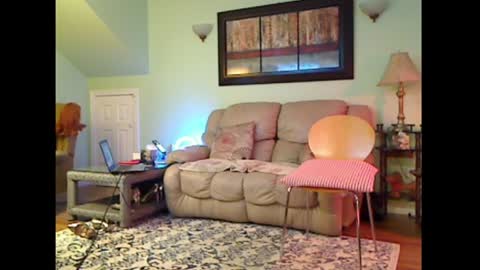 Snapshot of aliciadehart181 chatting on April 2, 10:07 pm Alicia deHart Help me reach 1000 Followers. Its FREE online show from April 2, 10:07 pm